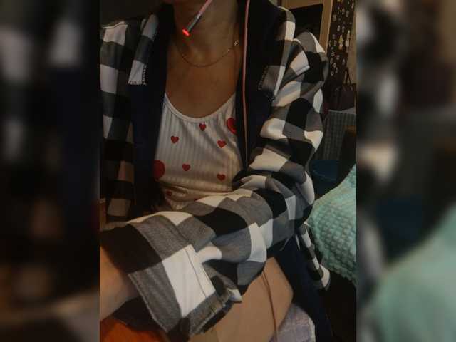 Olik-Pisa, live now on BongaCams