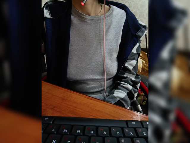 Olik-Pisa's BongaCams show and profile