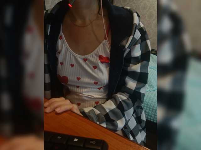 Olik-Pisa, live now on BongaCams