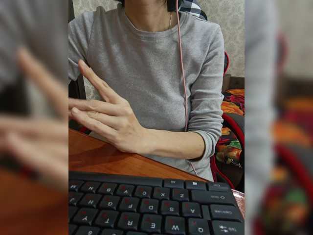 Olik-Pisa's BongaCams show and profile