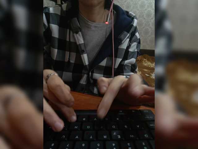 Olik-Pisa's BongaCams show and profile