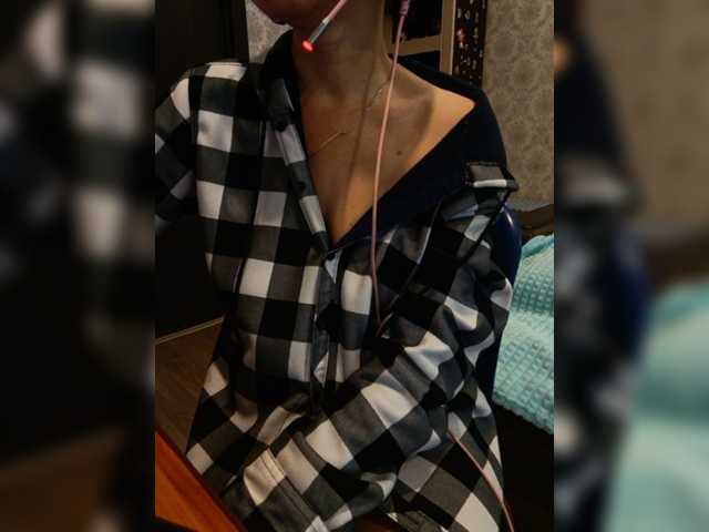 Olik-Pisa, live now on BongaCams