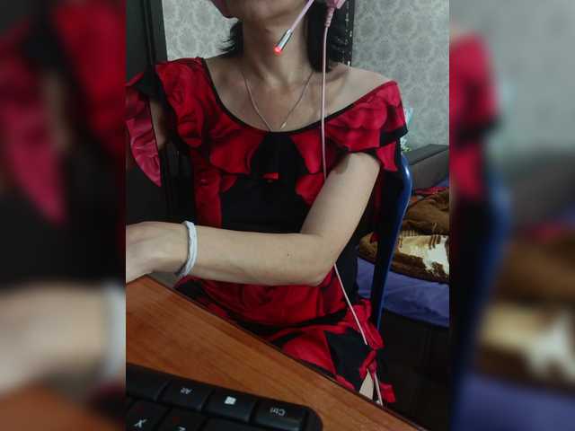 naked_taxi_dispatcher live webcam show