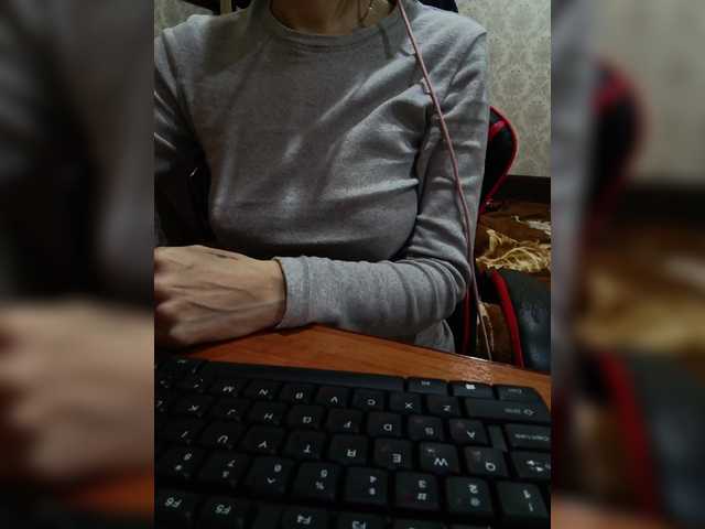 Olik-Pisa's BongaCams show and profile