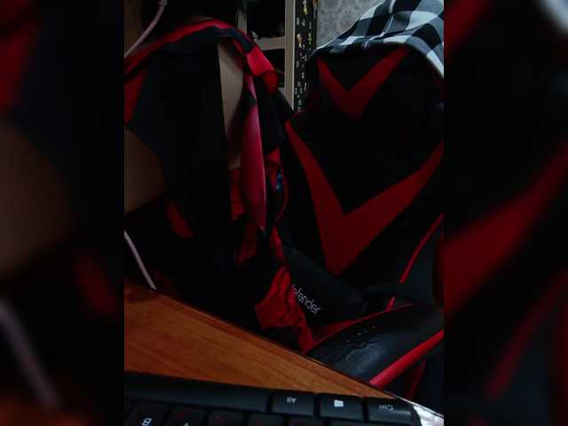 Olik-Pisa live cam on BongaCams