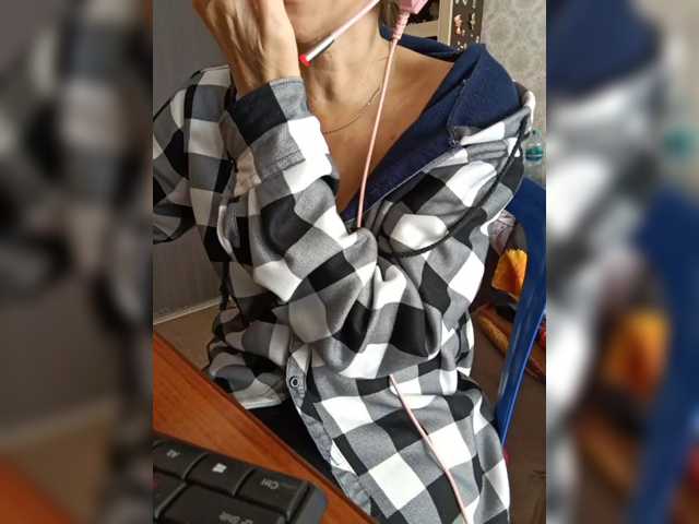 Olik-Pisa live cam on BongaCams