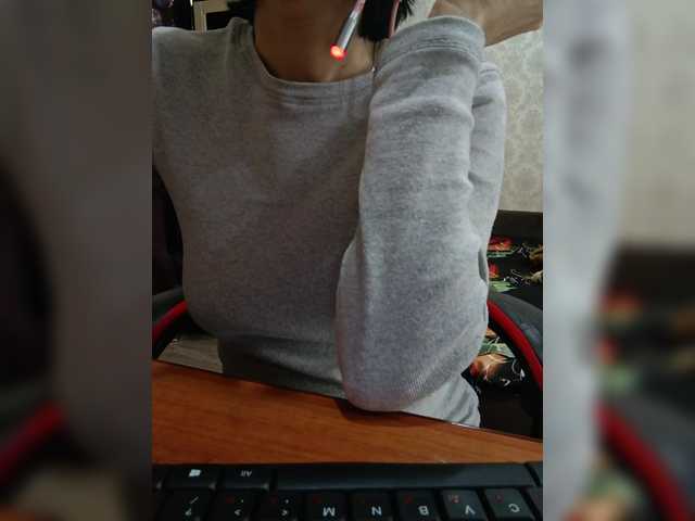 Olik-Pisa's BongaCams show and profile