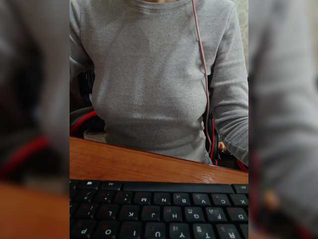 Olik-Pisa's BongaCams show and profile