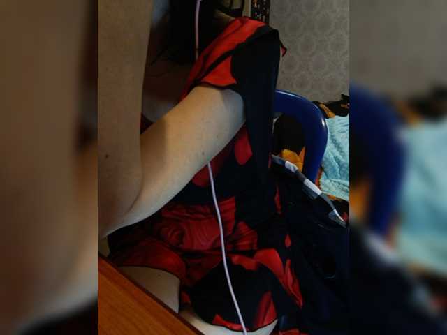 Dispatcher-Olya live cam on BongaCams