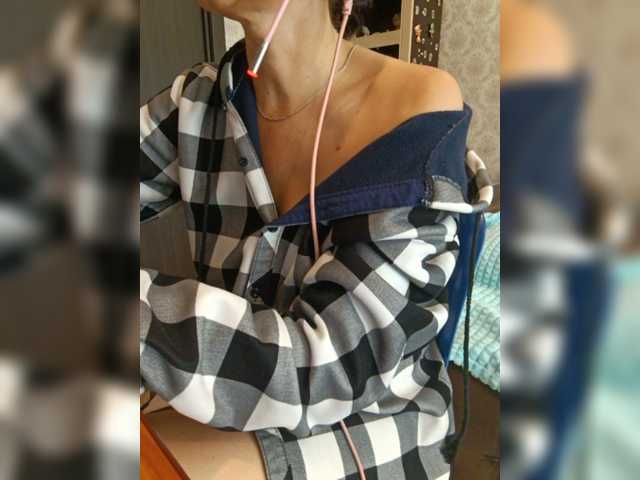 Olik-Pisa, live now on BongaCams