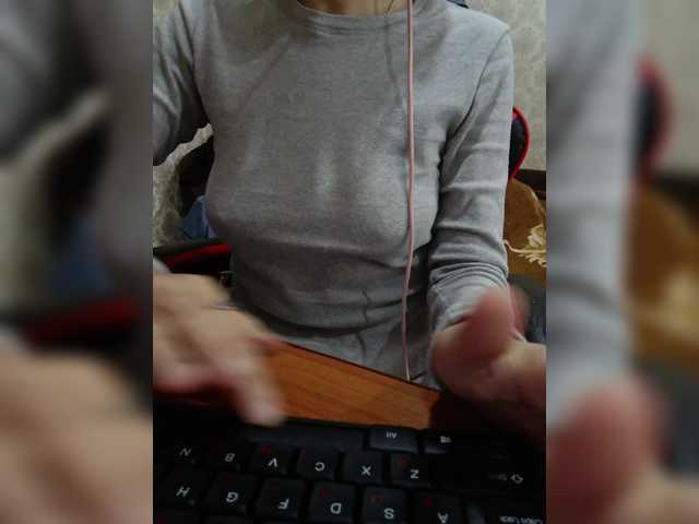 Olik-Pisa's BongaCams show and profile