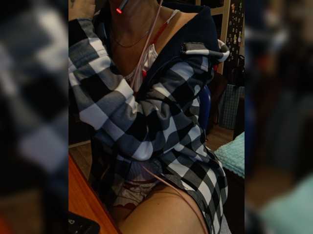 Olik-Pisa live cam on BongaCams