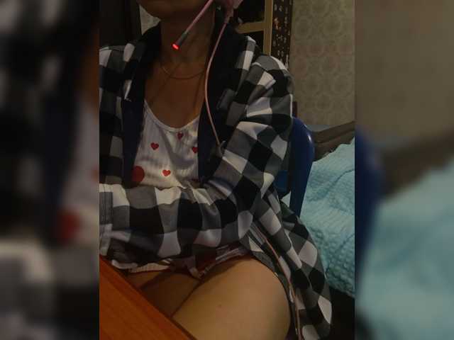 Olik-Pisa, live now on BongaCams