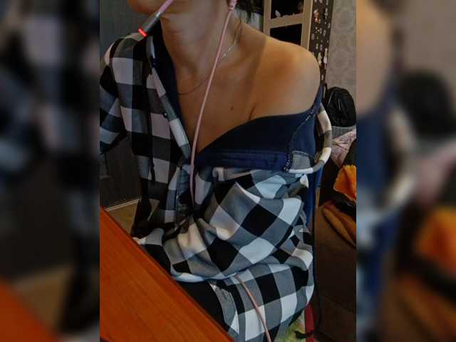 Olik-Pisa live cam on BongaCams