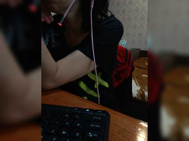 Olik-Pisa live cam on BongaCams