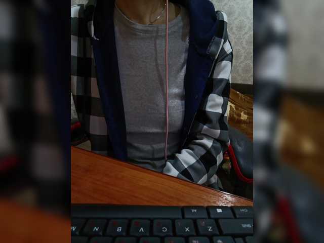 Olik-Pisa's BongaCams show and profile