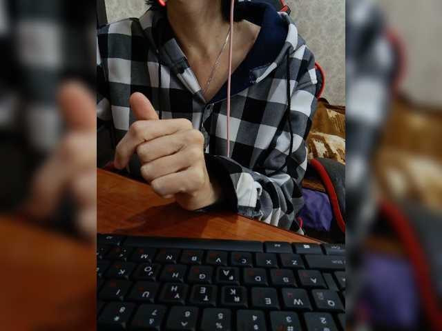 le modèle naked_taxi_dispatcher est en webcam porno dans un show sur le site bongacams, il possède les tags suivants: White/Caucasian,Brunette,Shaved