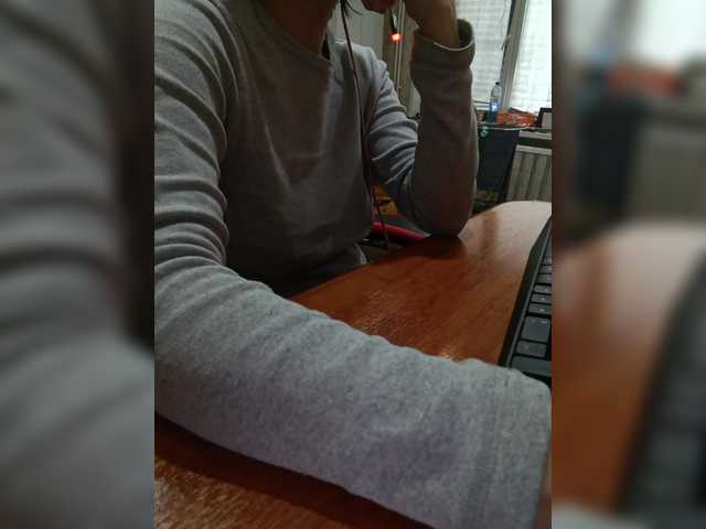 Olik-Pisa's BongaCams show and profile