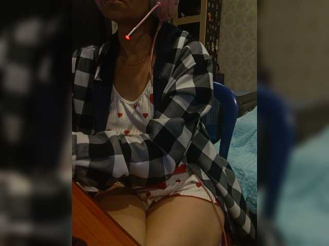 Olik-Pisa live cam on BongaCams