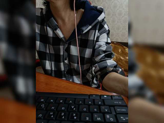 le modèle naked_taxi_dispatcher est en webcam porno dans un show sur le site bongacams, il possède les tags suivants: White/Caucasian,Brunette,Shaved