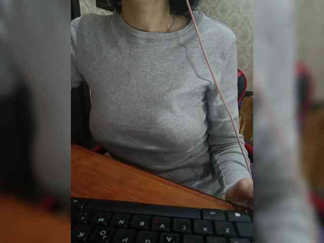 naked_taxi_dispatcher webcam