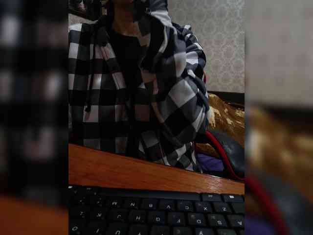 naked_taxi_dispatcher webcam