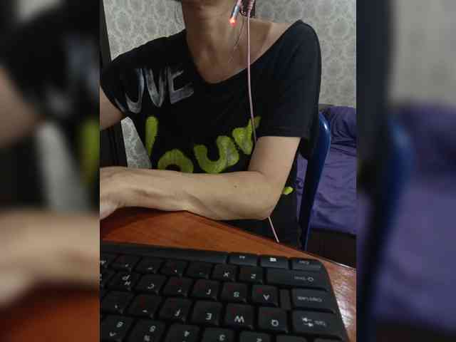 naked_taxi_dispatcher webcam