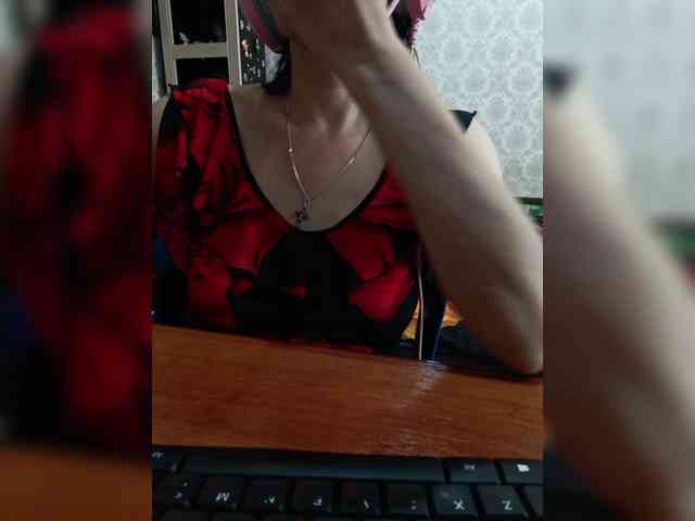 naked_taxi_dispatcher webcam
