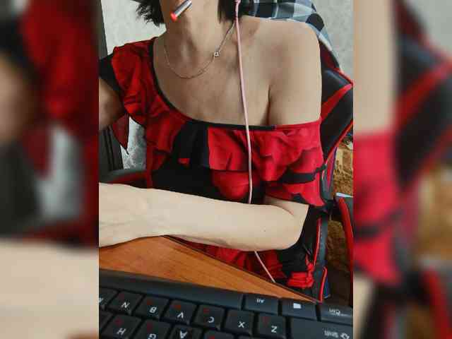 naked_taxi_dispatcher webcam