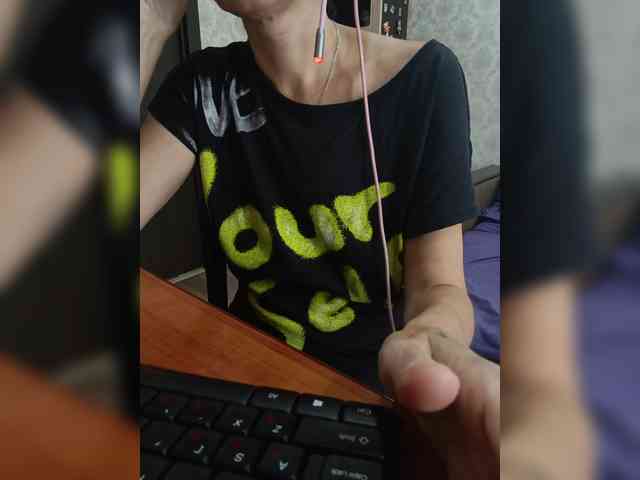 naked_taxi_dispatcher webcam
