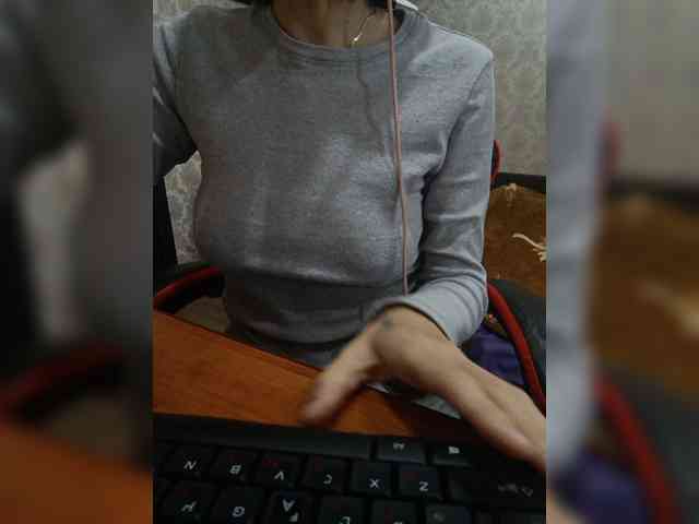 naked_taxi_dispatcher webcam