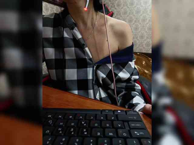 naked_taxi_dispatcher webcam
