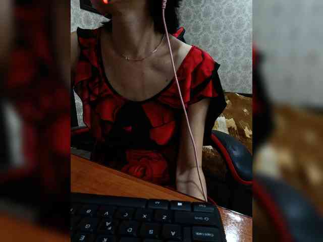 naked_taxi_dispatcher webcam