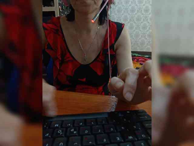 naked_taxi_dispatcher webcam