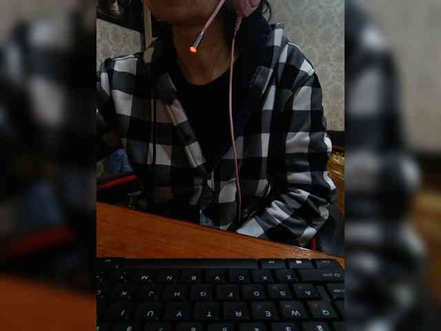 naked_taxi_dispatcher webcam