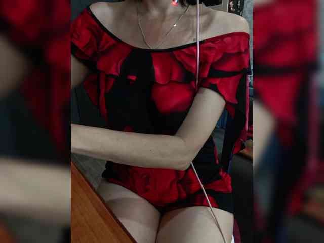 naked_taxi_dispatcher webcam