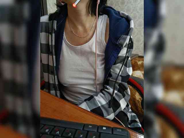 naked_taxi_dispatcher webcam