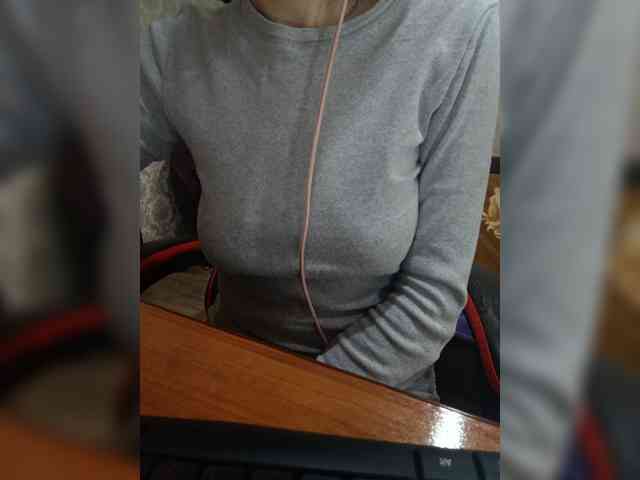 naked_taxi_dispatcher webcam