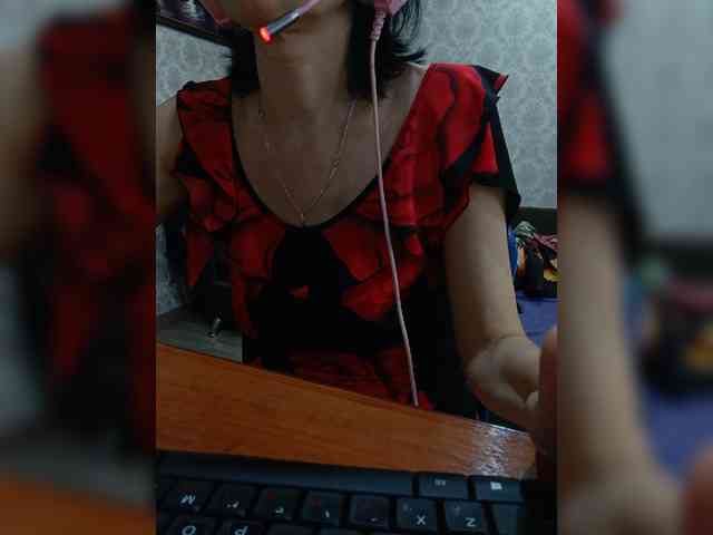 naked_taxi_dispatcher webcam