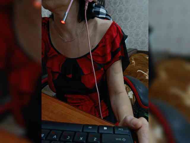 naked_taxi_dispatcher webcam