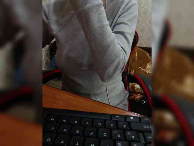 naked_taxi_dispatcher webcam