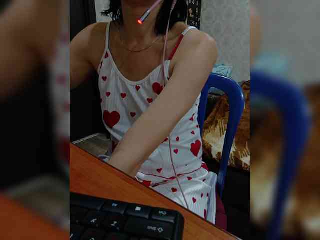 naked_taxi_dispatcher webcam