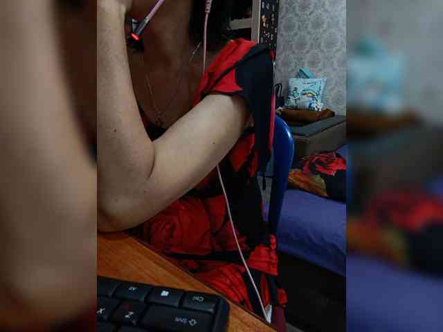 naked_taxi_dispatcher webcam