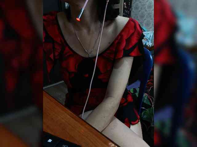 naked_taxi_dispatcher webcam