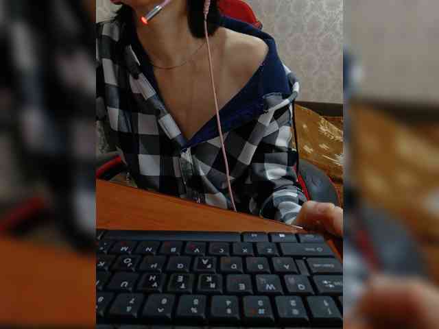 naked_taxi_dispatcher webcam