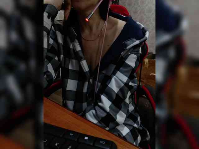 naked_taxi_dispatcher webcam