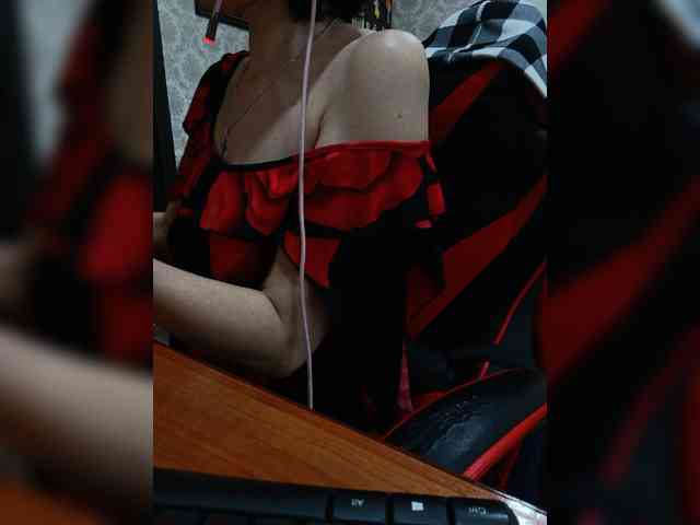 naked_taxi_dispatcher webcam
