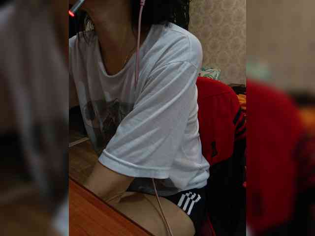 naked_taxi_dispatcher webcam