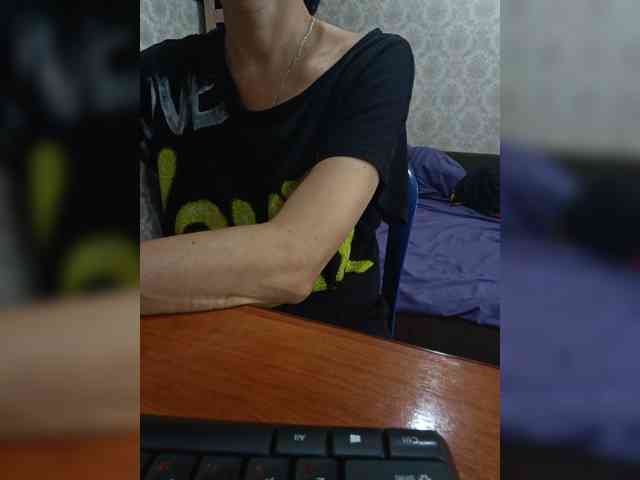 naked_taxi_dispatcher webcam