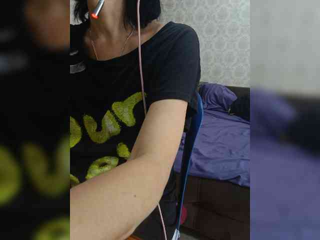 naked_taxi_dispatcher webcam